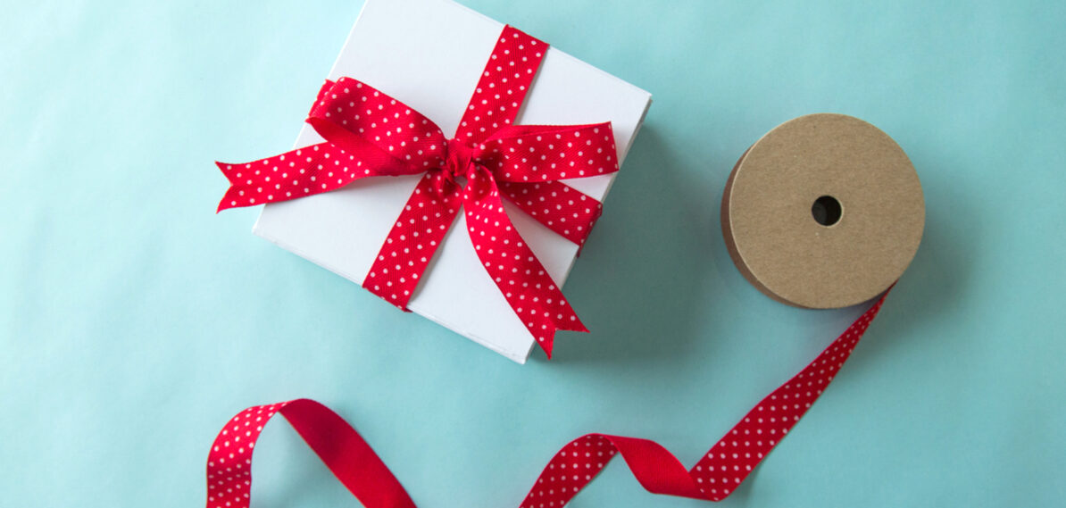 How To Tie The Perfect Gift Bow - Impak